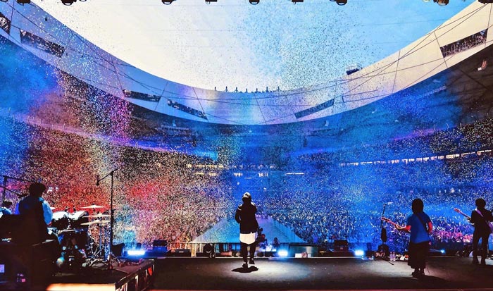 五月天演唱會的上的應(yīng)援捧場控?zé)晒獍羰窃趺磳崿F(xiàn)的?